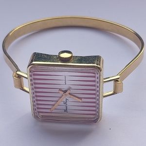 Woman's Vintage wrist watch bt Louis Frey